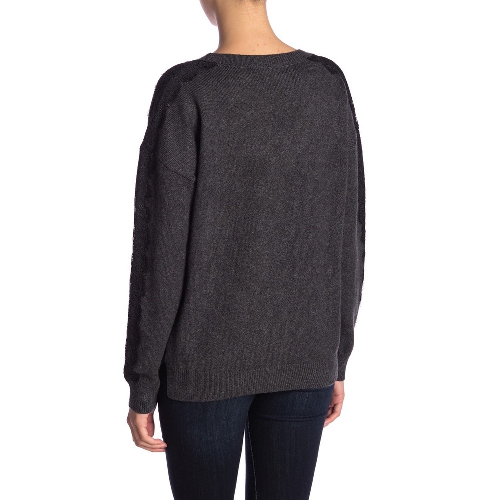 NEW 14th&Union Lace Trim V-neck Sweater - Picture 2 of 7